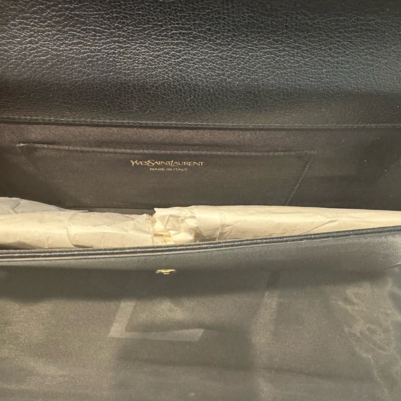 YSL Clutch - Picture 8 of 10